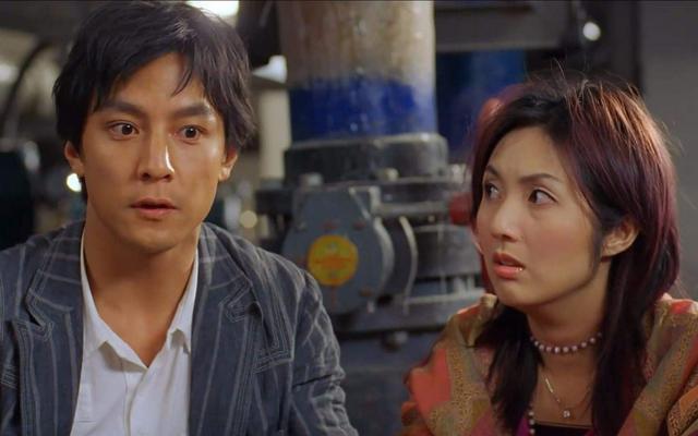 吴彦祖携41岁外籍妻子亮相1身材高挑气质极佳,相恋17年有夫妻相