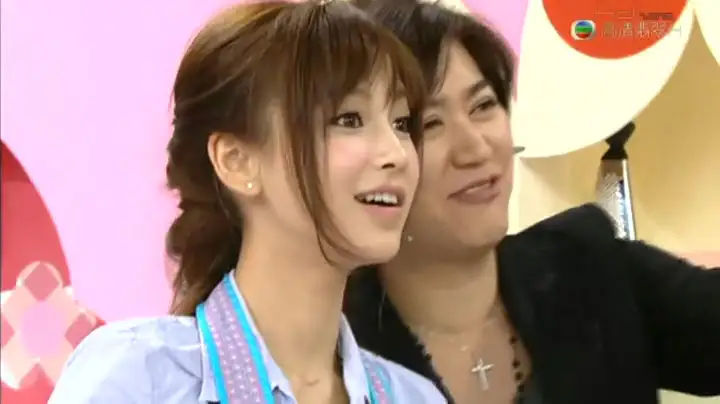 杨颖个人资料简介详细（回顾杨颖的成长史，才明白讨好型人格的黄晓明，又怎会留得住她？）