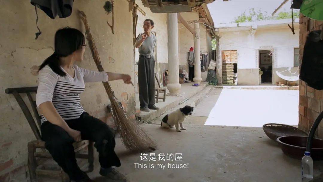 余秀华简介个人资料（“荡妇”余秀华的风流人生，和她不为人知的反抗之路）