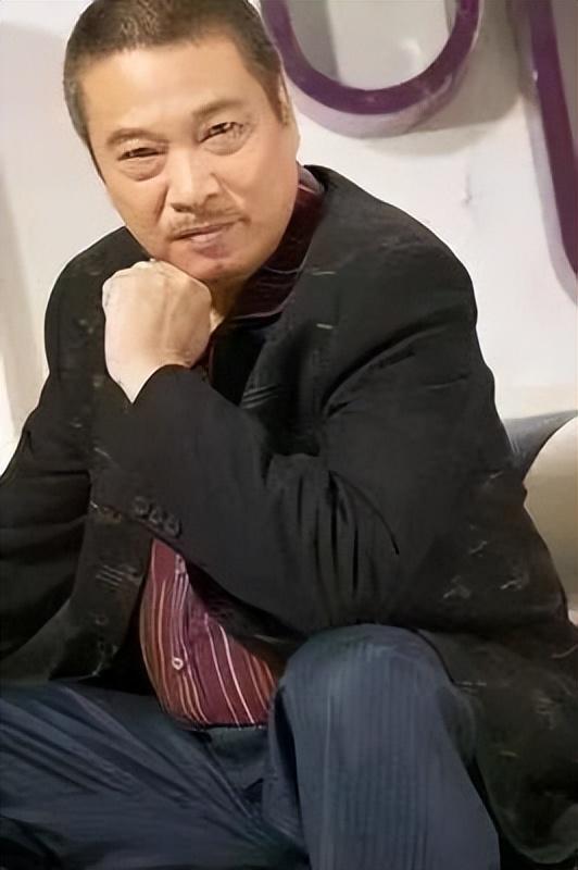 吴孟达个人资料简介：年轻任性，69岁养3个女人5个孩子，一年拍戏30部不敢停