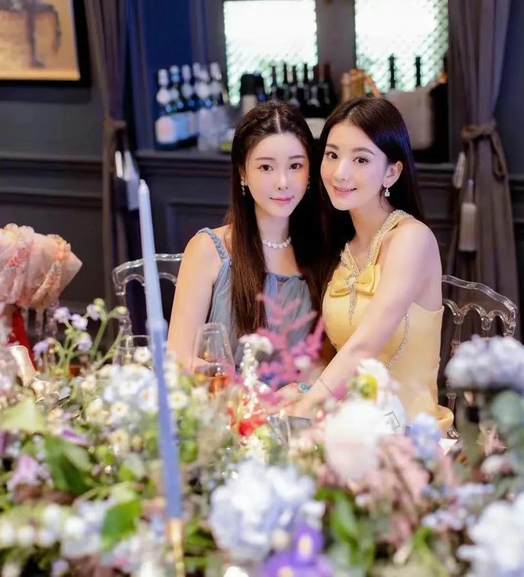 蔡天凤个人资料简介及家世： 家境普通，曾跟前夫过寒酸日子，二婚才开始晒奢华生活