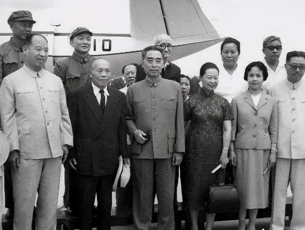 李宗仁简介个人资料（李宗仁回国后安排的职务）