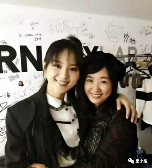 周笔畅个人资料简介及老公； 38岁的才女周笔畅第一要事：找个人谈恋爱