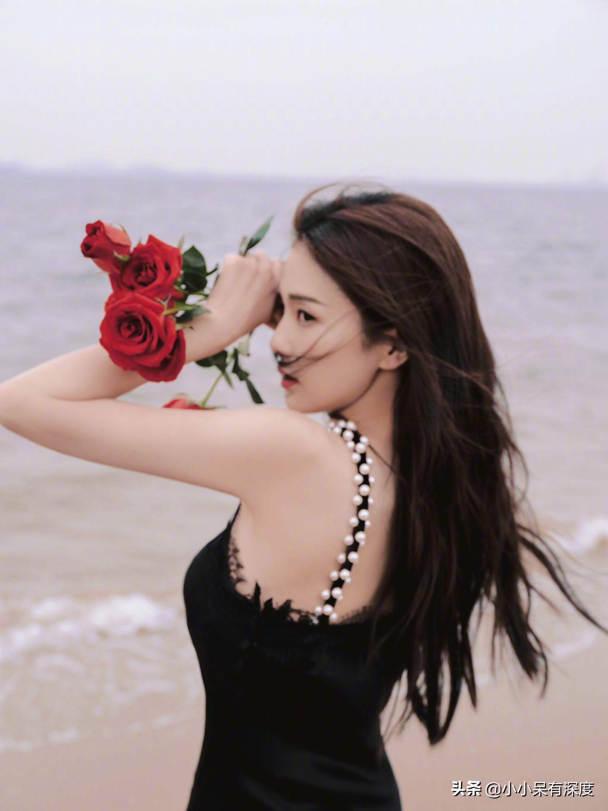 白鹿素颜照,白鹿的美,清纯美艳,可爱日常,这个女神美得好干净