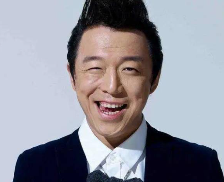 继《李焕英》后，“沉睡”的张小斐，终于凭《交换人生》赢了！