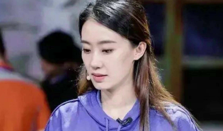 继《李焕英》后，“沉睡”的张小斐，终于凭《交换人生》赢了！