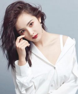 ​杨幂个人资料 中国著名的女演员