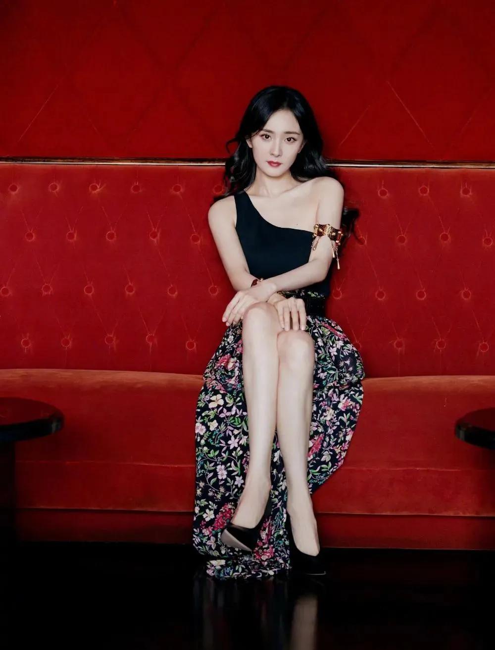 杨幂个人资料 中国著名的女演员