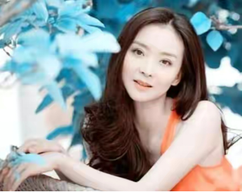 王艳老公是谁(“晴格格”王艳:23岁嫁富商,老公比她大11岁,王烁是她的继子)