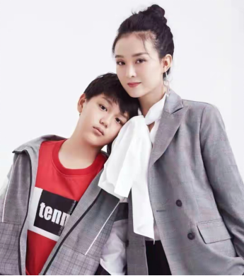 王艳老公是谁(“晴格格”王艳:23岁嫁富商,老公比她大11岁,王烁是她的继子)