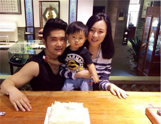 潘阳婚后淡出演艺圈，石磊有怎样的背景能让潘长江把女儿嫁给他