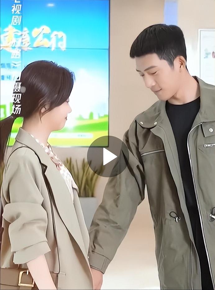 谭松韵新剧《归路》情人节花絮上线，满屏少年感是谁的青春