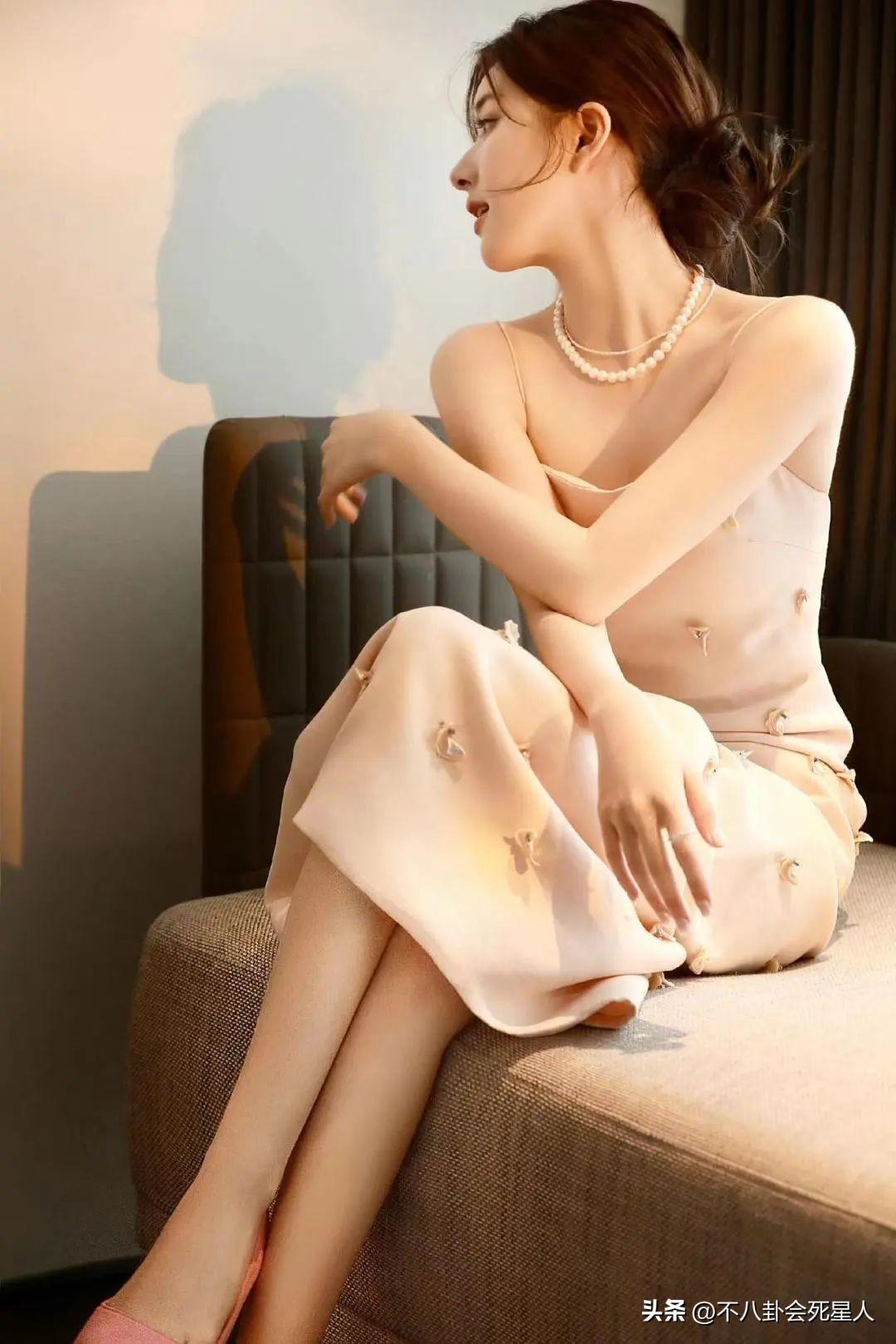 修图人均大长腿，实际又粗又短全是bug，女星腿部生图太真实了