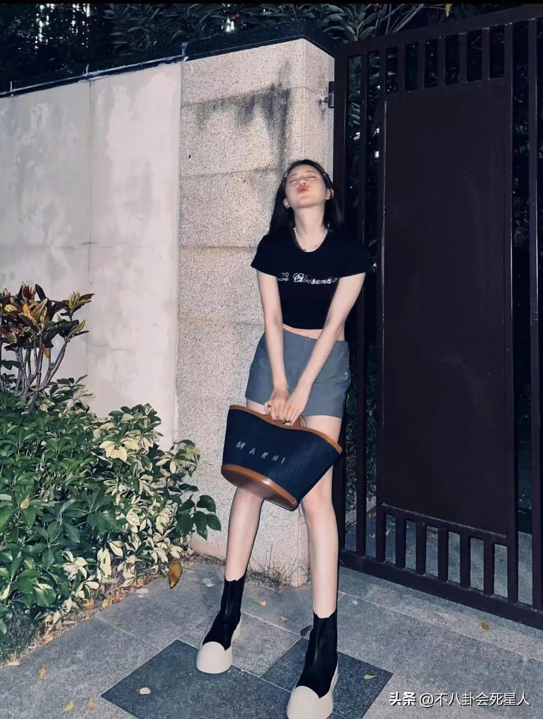 修图人均大长腿，实际又粗又短全是bug，女星腿部生图太真实了