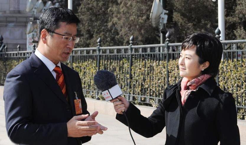 张泉灵是李铁几任妻子(张泉灵老公李铁简介)