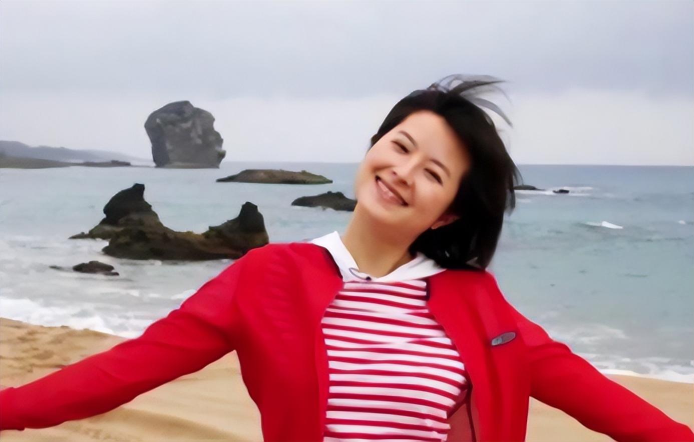 张泉灵是李铁几任妻子(张泉灵老公李铁简介)