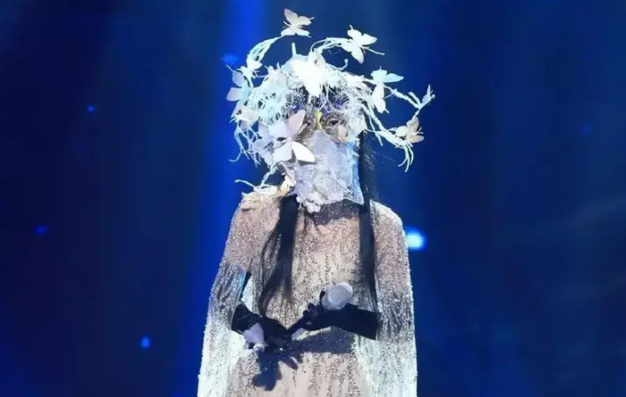 童年被骂“人妖”,后遭那英“抛弃”周深到底经历了什么?