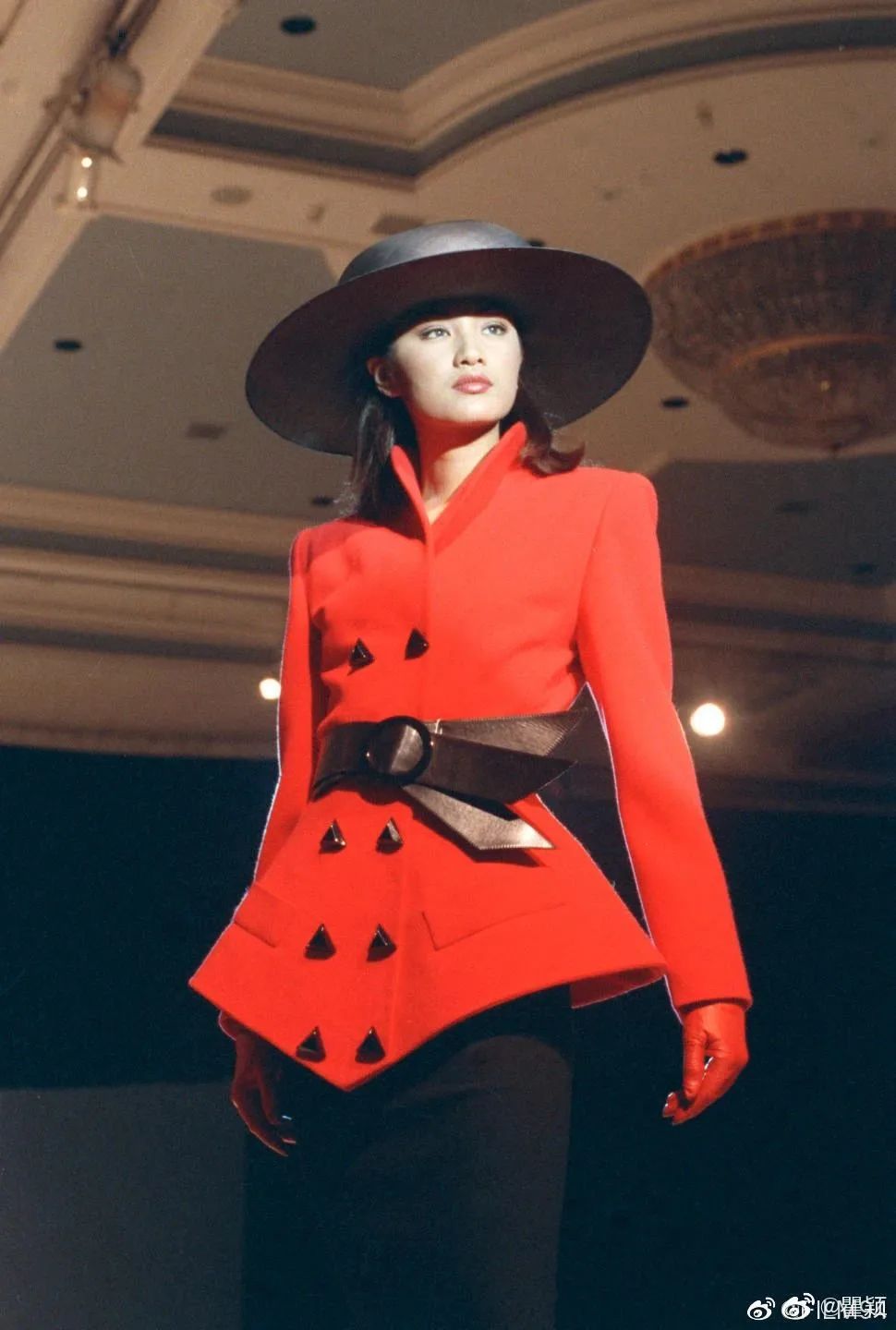 半生悲欢的“国内第一名模”瞿颖，她终究还是选择放下了