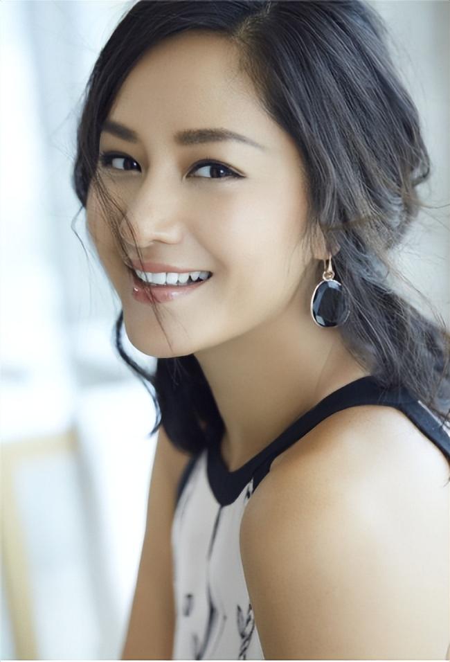 半生悲欢的“国内第一名模”瞿颖，她终究还是选择放下了