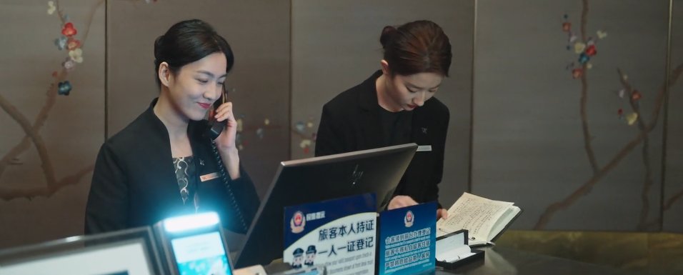 收视夺冠,脱下“古装”的刘亦菲,这剧治愈多少年轻人的精神内耗