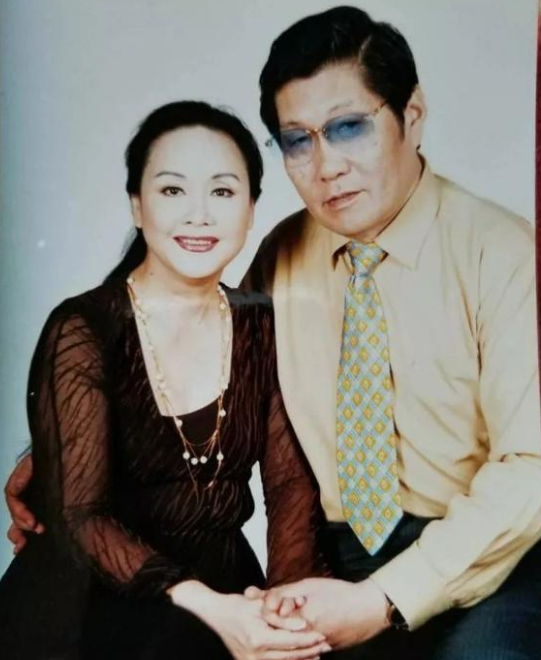 一婚嫁大4岁恩师，二婚嫁开国将军之子，李谷一现状如何？