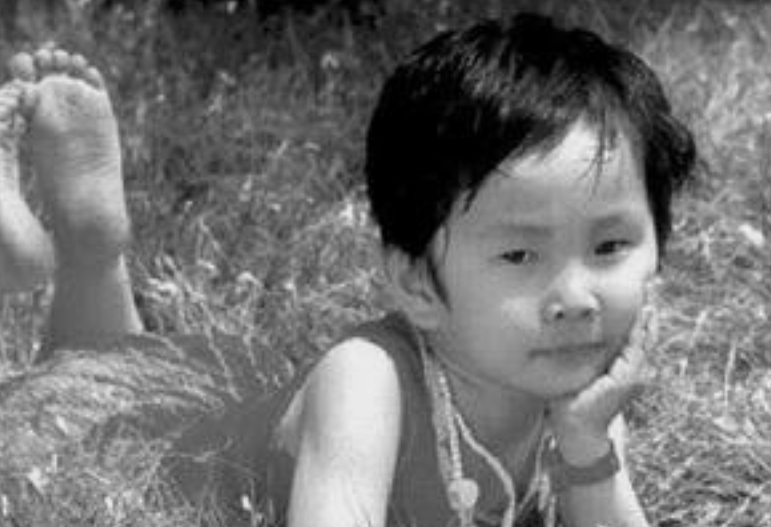 一婚嫁大4岁恩师，二婚嫁开国将军之子，李谷一现状如何？