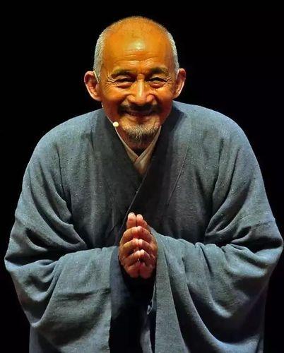 济公游本昌：52岁演主角，73岁赔光家产，人生远比剧本精彩