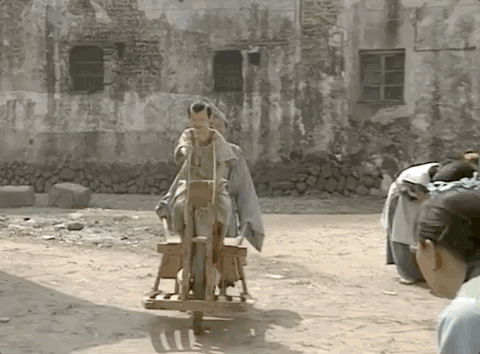 济公游本昌：52岁演主角，73岁赔光家产，人生远比剧本精彩