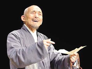 济公游本昌：52岁演主角，73岁赔光家产，人生远比剧本精彩