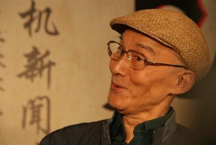 济公游本昌：52岁演主角，73岁赔光家产，人生远比剧本精彩