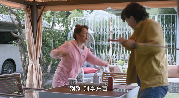 没想到，2022年2月还没过完，雷佳音就打出了第二副“王炸”