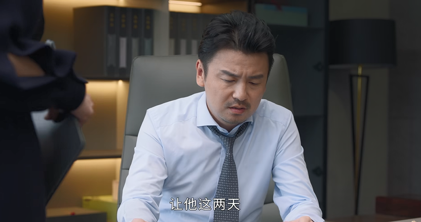 没想到，2022年2月还没过完，雷佳音就打出了第二副“王炸”