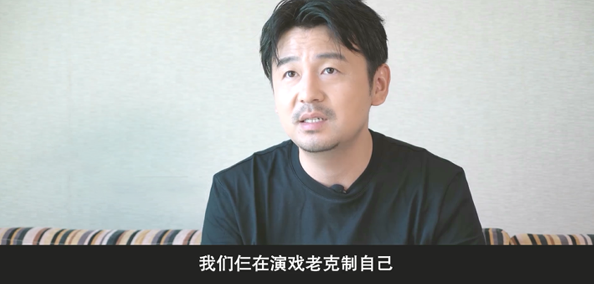 没想到，2022年2月还没过完，雷佳音就打出了第二副“王炸”