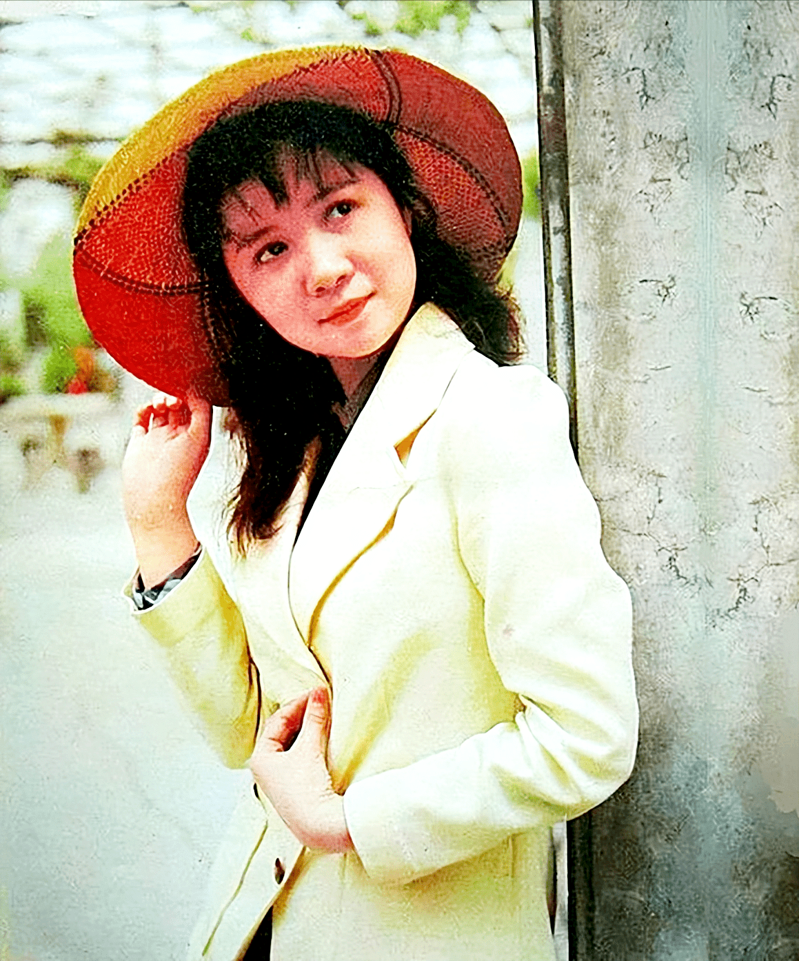 一贴膏药与丈夫结缘的著名演员蔡明，61岁的她有了烦心事