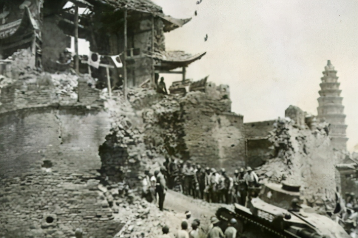 抗日名将王铭章，蒋介石多次为其题词，他做出了什么贡献？