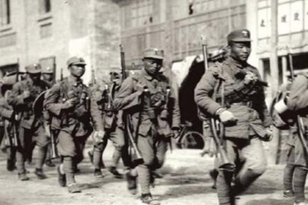 抗日名将王铭章，蒋介石多次为其题词，他做出了什么贡献？