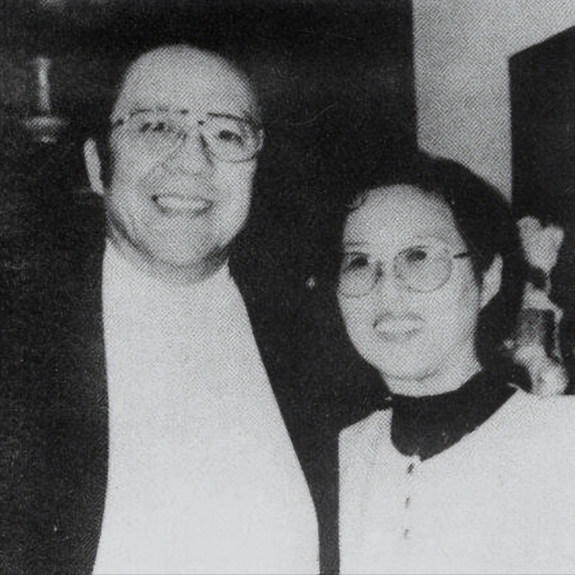 和平凡妻子结婚50年的“歌唱家”杨洪基，老婆和儿子都是他的骄傲