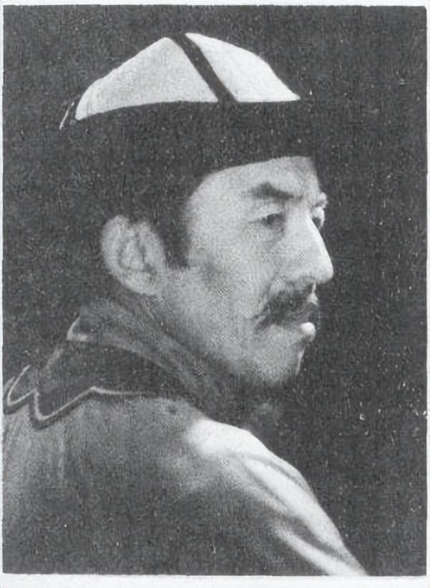 和平凡妻子结婚50年的“歌唱家”杨洪基，老婆和儿子都是他的骄傲