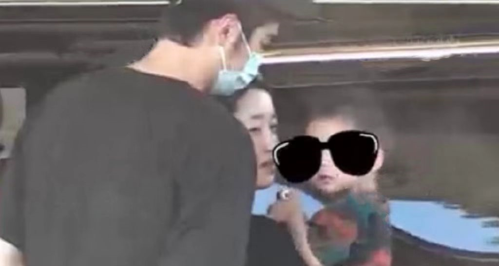 娱乐圈又多了个新孩子？金世佳被曝隐婚生子，和经纪人爱人开公司