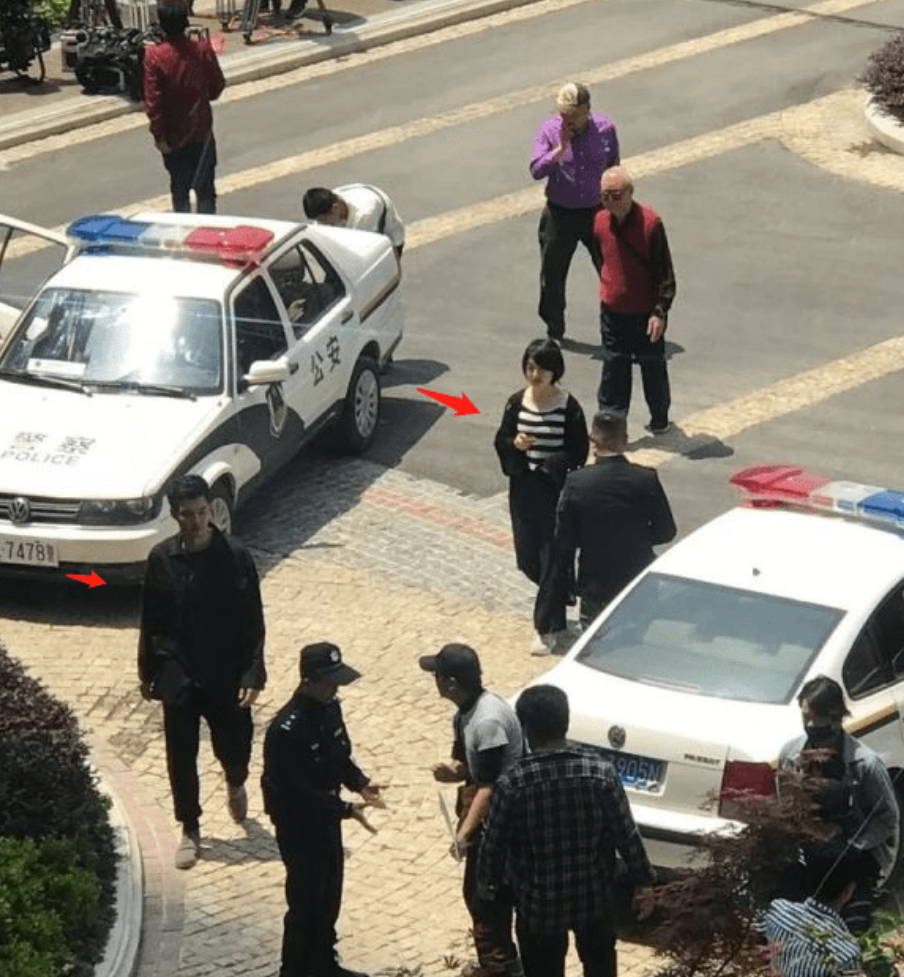 娱乐圈又多了个新孩子？金世佳被曝隐婚生子，和经纪人爱人开公司