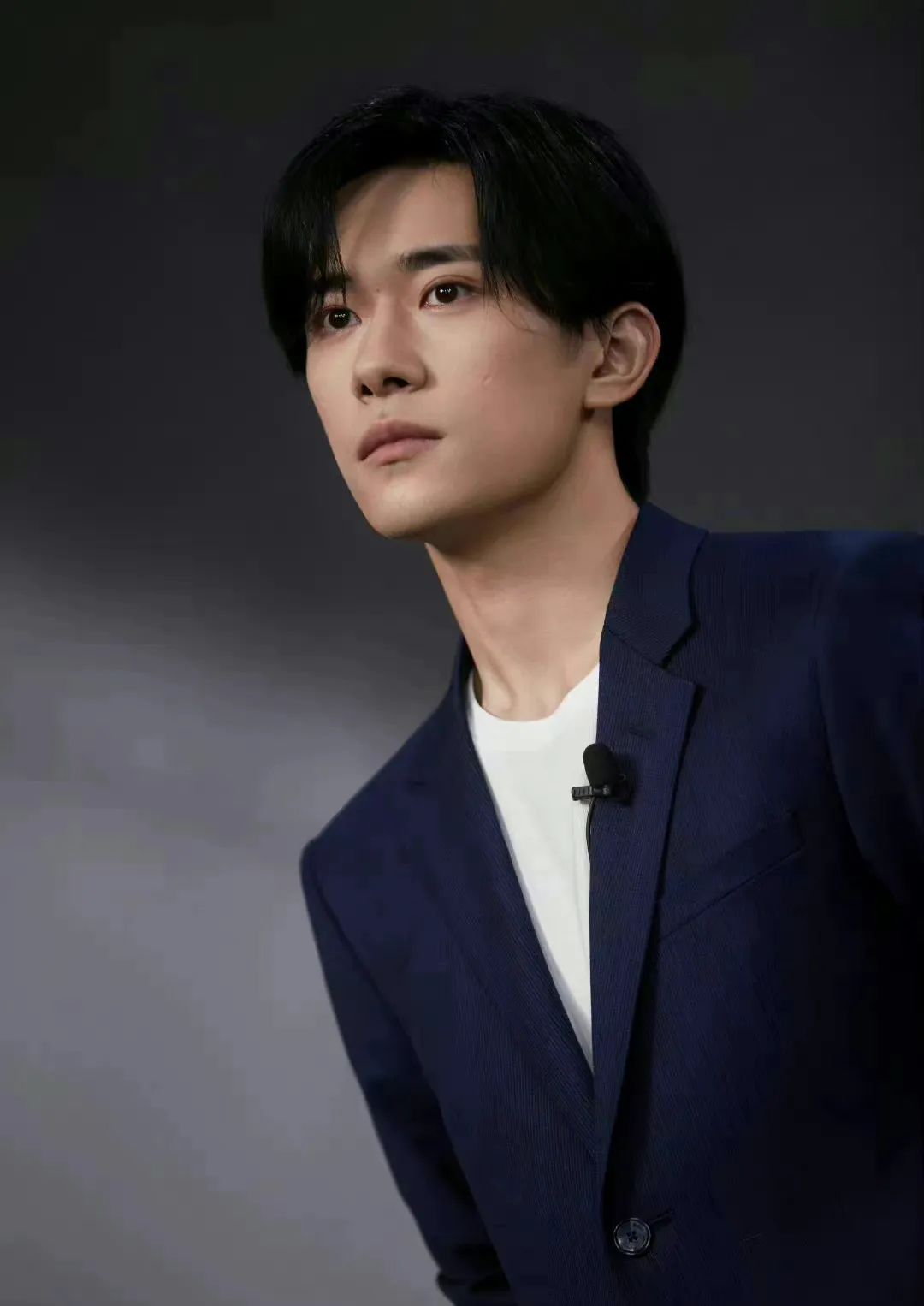 易烊千玺胡先煦回应里的3大疑点：考试时间对不上，车票有P图痕迹