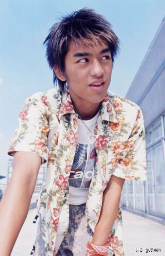 陈柏霖资料 ：演员陈柏霖真的是不老男神吗？