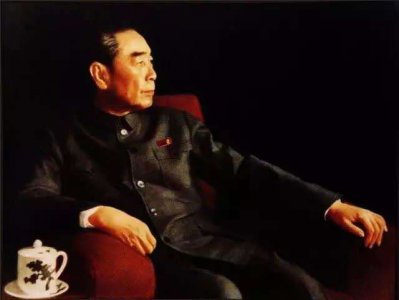 ​周恩来的简介（周总理和我们在一起）