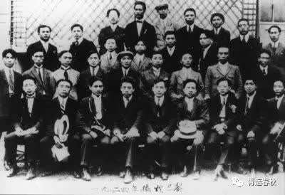 周总理和我们在一起