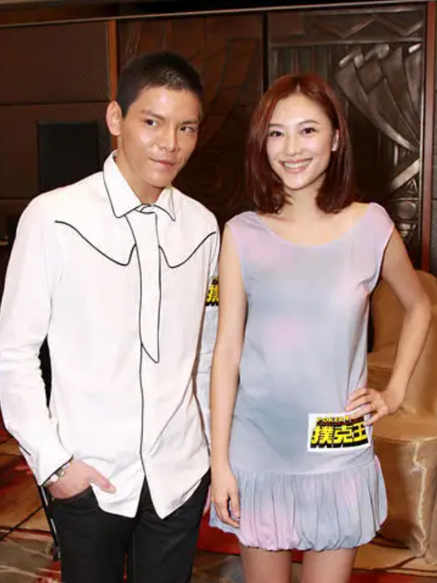 向太眼中的准儿媳应采儿，甘愿嫁穷小子陈小春，她在追求什么？