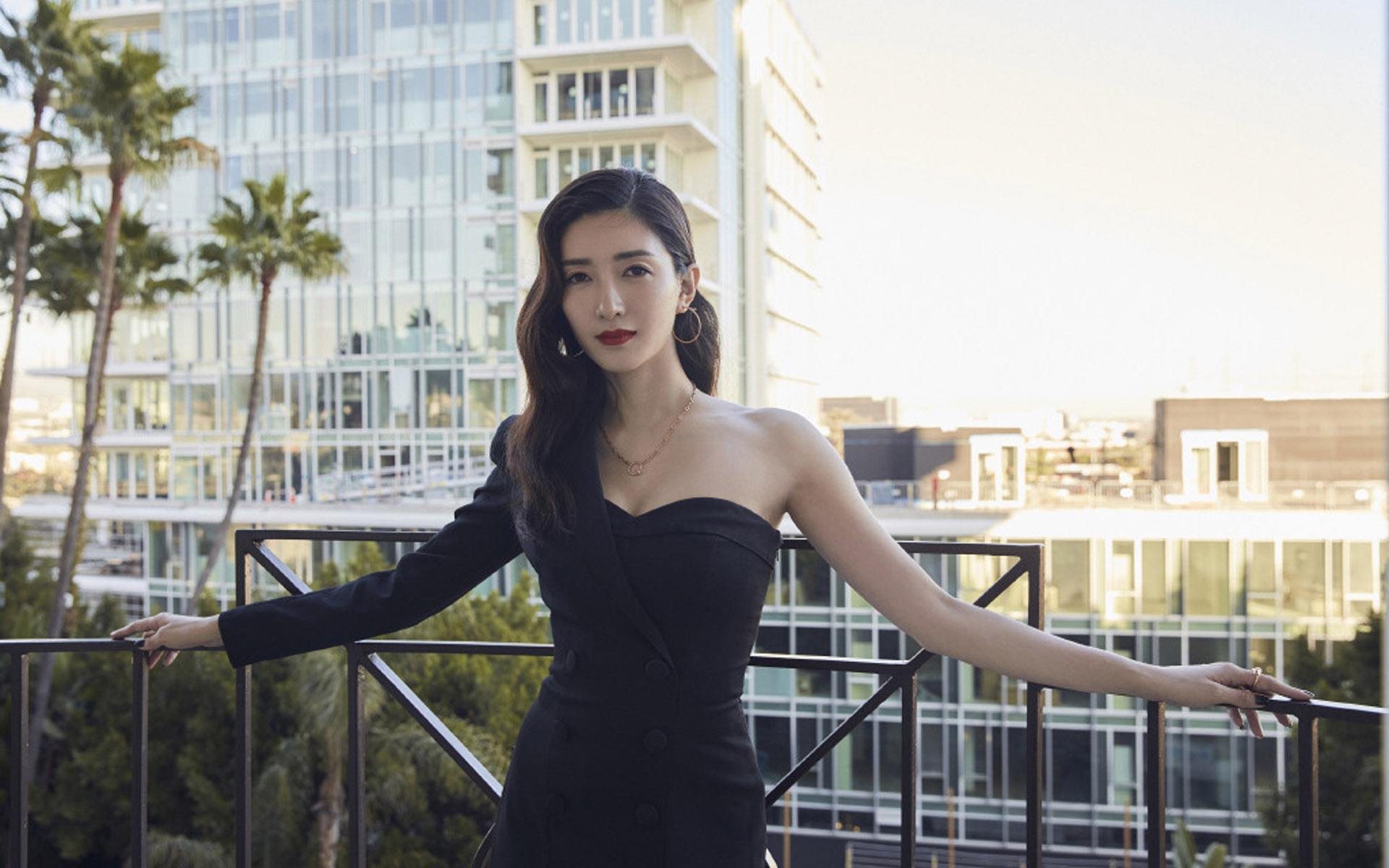 江疏影个人简历 ：迷倒5个男人后，又和富豪传绯闻，她的故事真不简单