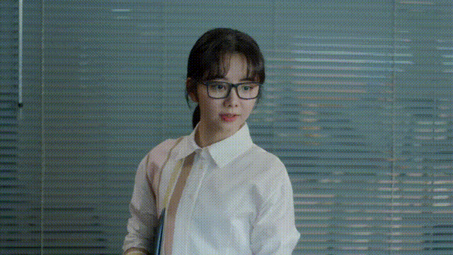 开播前以为是“烂剧”，开播后却成黑马，谭松韵新剧看完，我服了