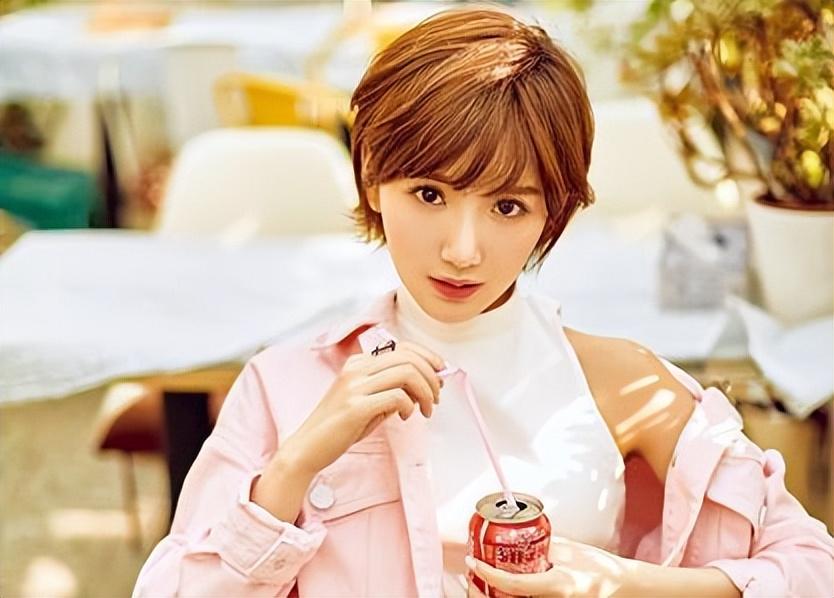 差点被妈妈亲手摧毁的张韶涵,凭借“阿刁”再战华语乐坛