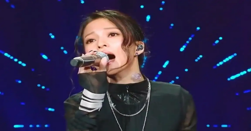 差点被妈妈亲手摧毁的张韶涵,凭借“阿刁”再战华语乐坛