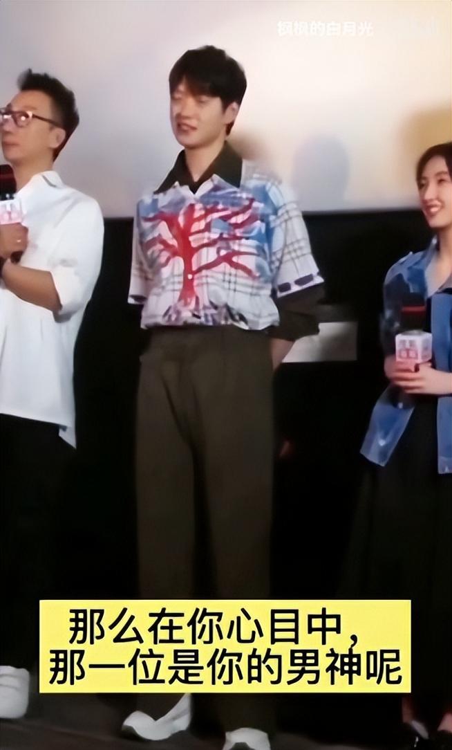 “国民妹妹”张子枫:与彭昱畅成亲兄妹,受顶级京圈资源力捧